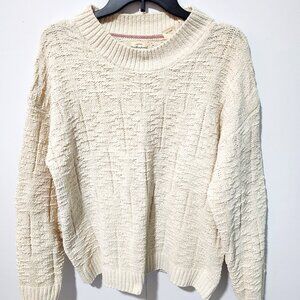 Weatherproof Vintage Women's Cream and Gold Chunky Knit Long Sleeve Sweater- XL